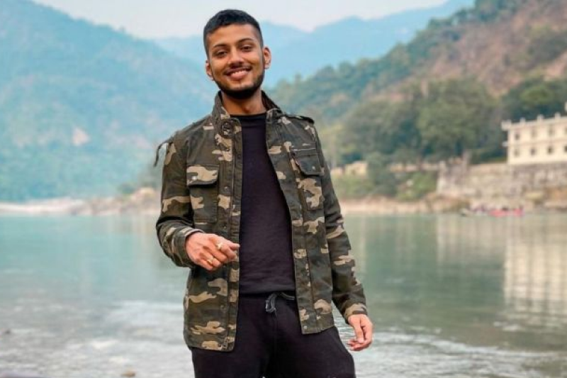 टेक बर्नर के पास कितना पैसा है, उसकी उम्र कितनी है और क्या उसकी कोई गर्लफ्रेंड है?